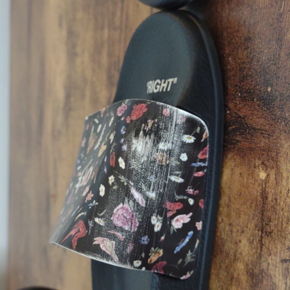 Off-White Floral Pool Slides Sz. 36 - Picture 6 of 9